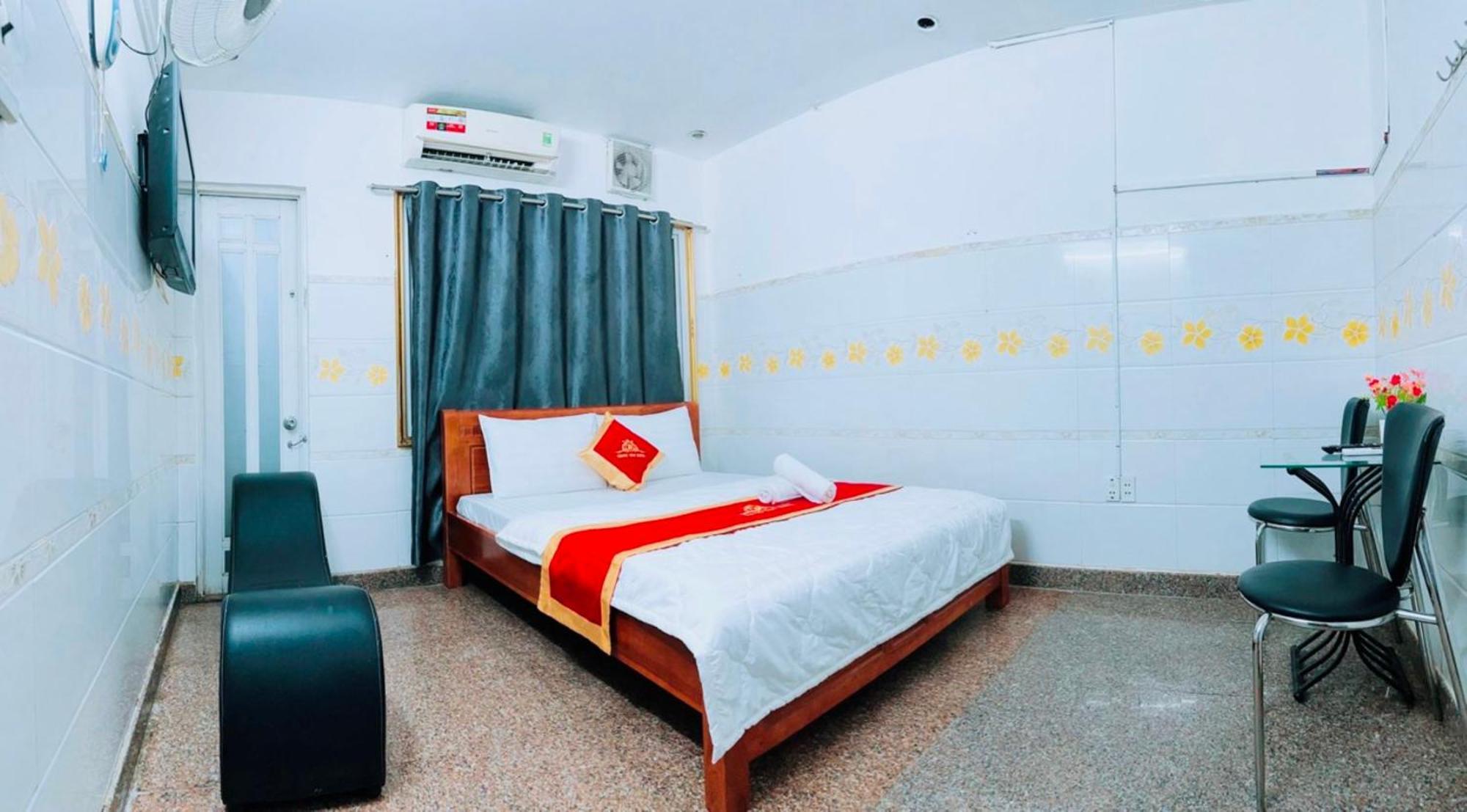 Trung Bao Hotel *